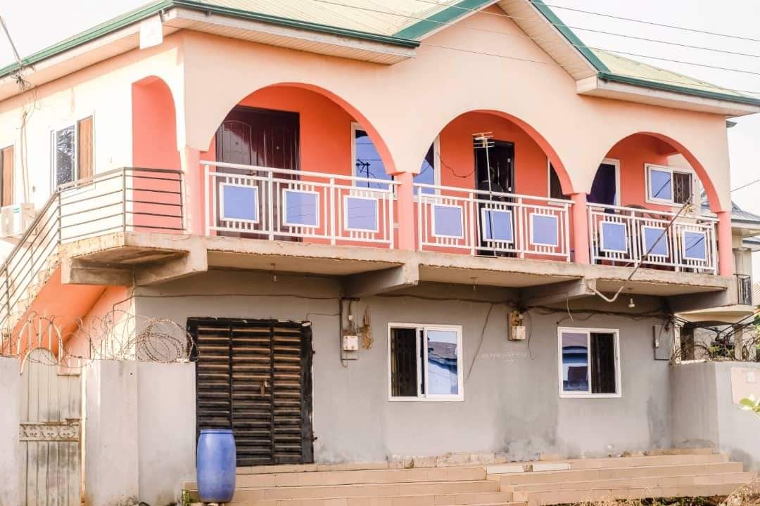 5 Bedroom House Apartments for sale